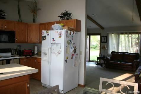 2384 Longview Avenue Rochester, MI 48307 - Photo 6 of 6 P171020_1557176_1