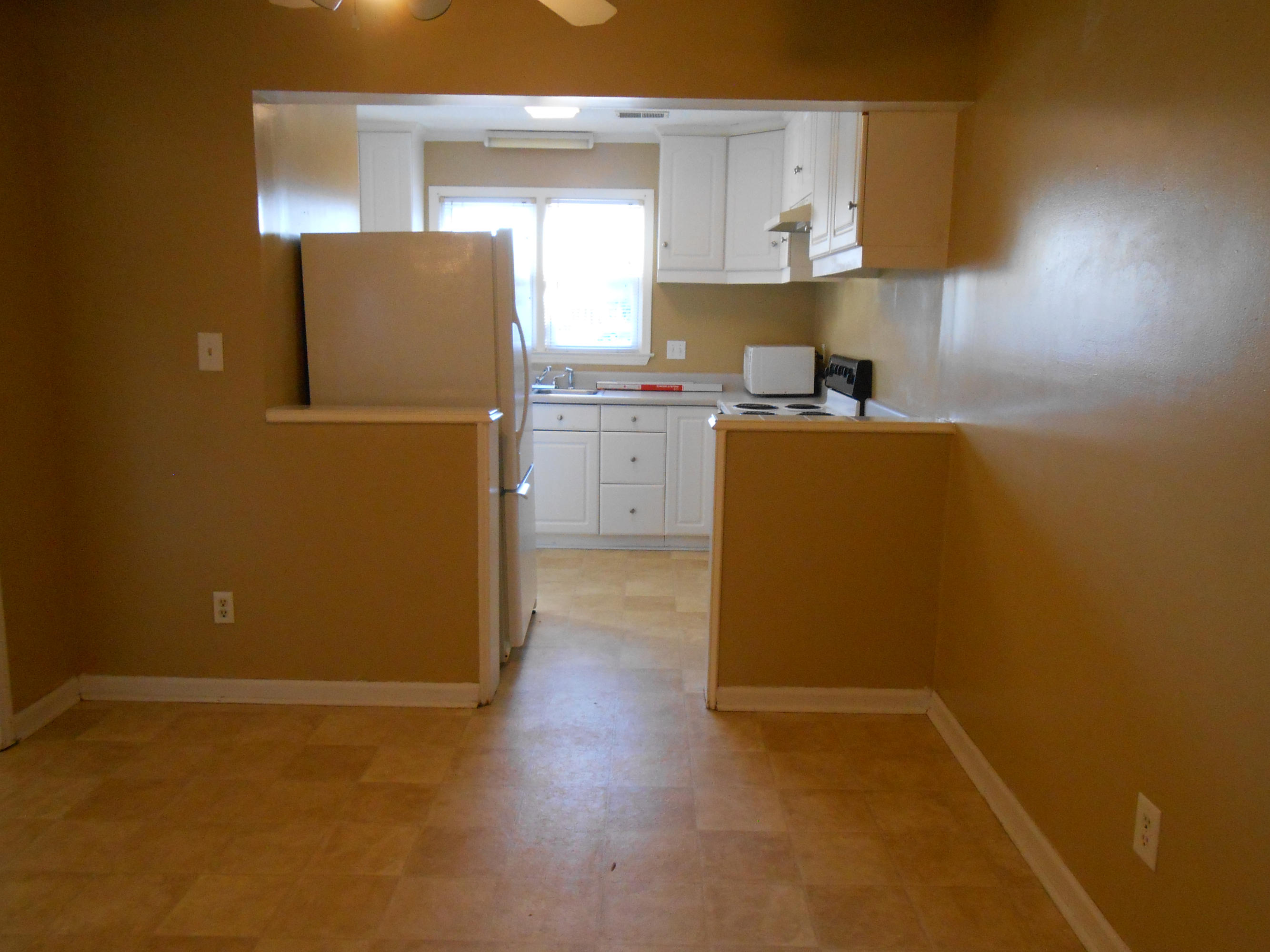 729 Ralston Court Mount Pleasant, SC 29464 - Photo 14 of 19 DSCN0729