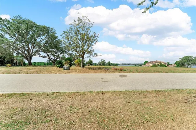 $750,000 | 29 Stone Lake Ranch Boulevard, Thonotosassa, FL 33592