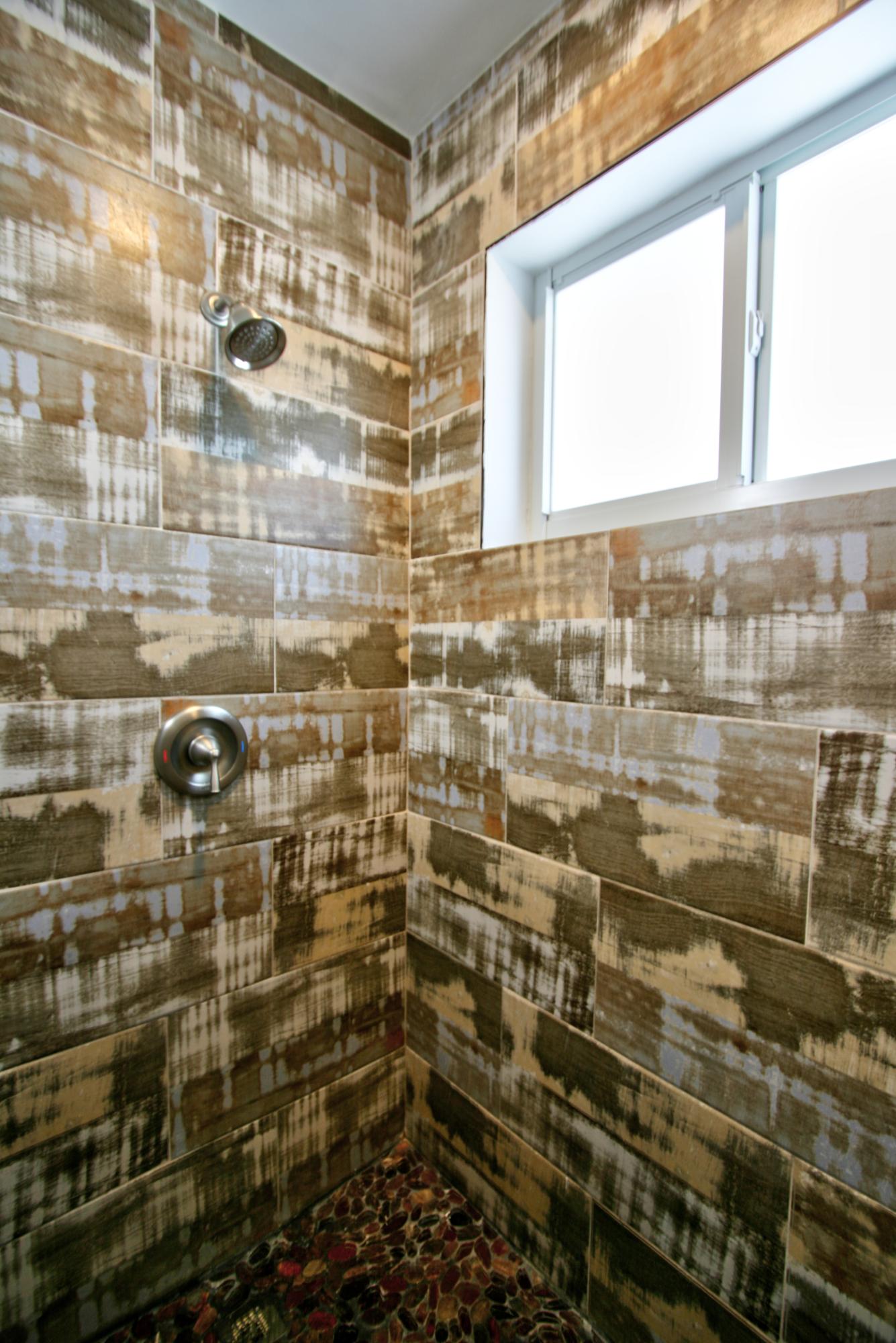 982 Oleander Road Key Largo, FL 33037 - Photo 21 of 25 Shower