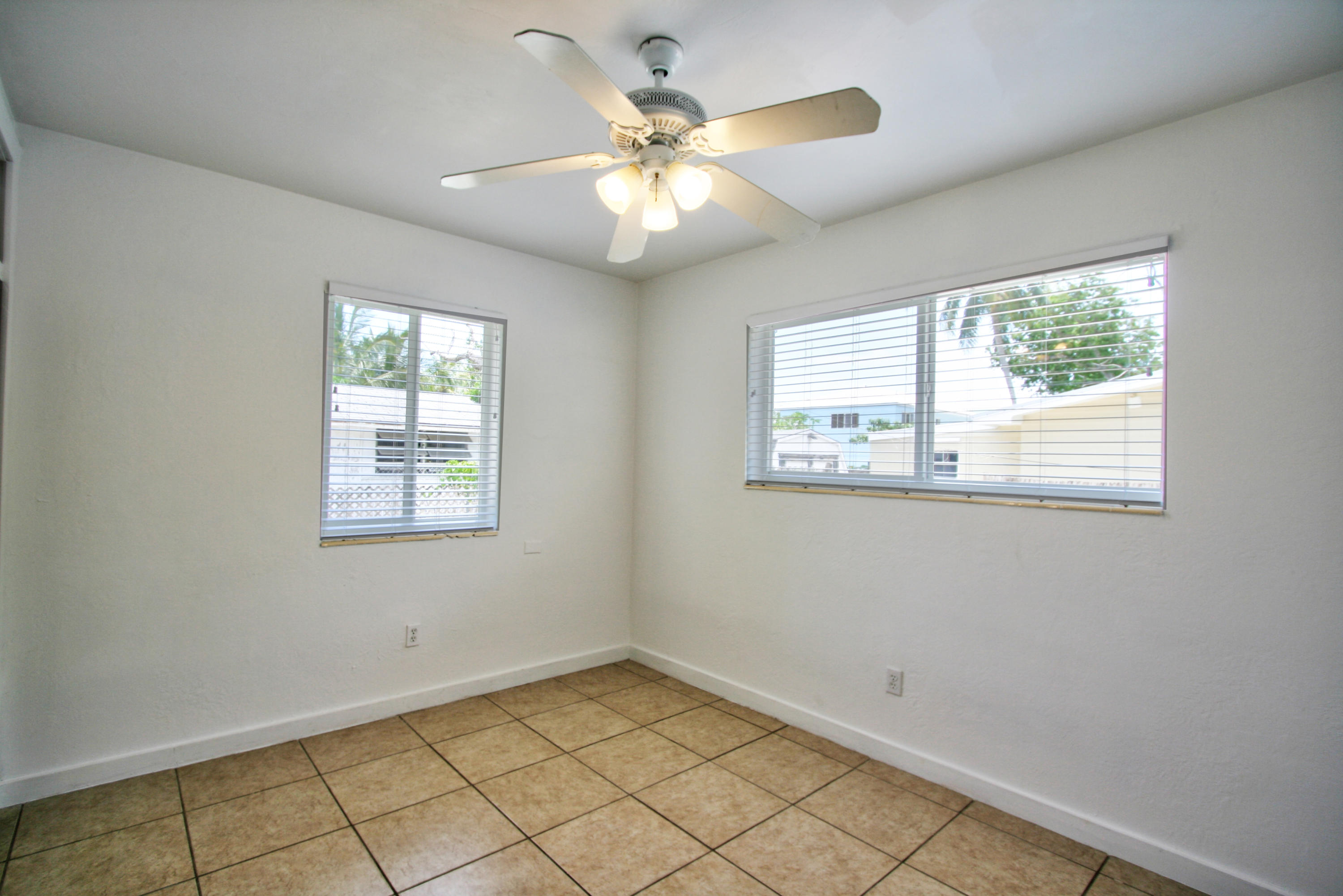 982 Oleander Road Key Largo, FL 33037 - Photo 6 of 25 3rd Bedroom