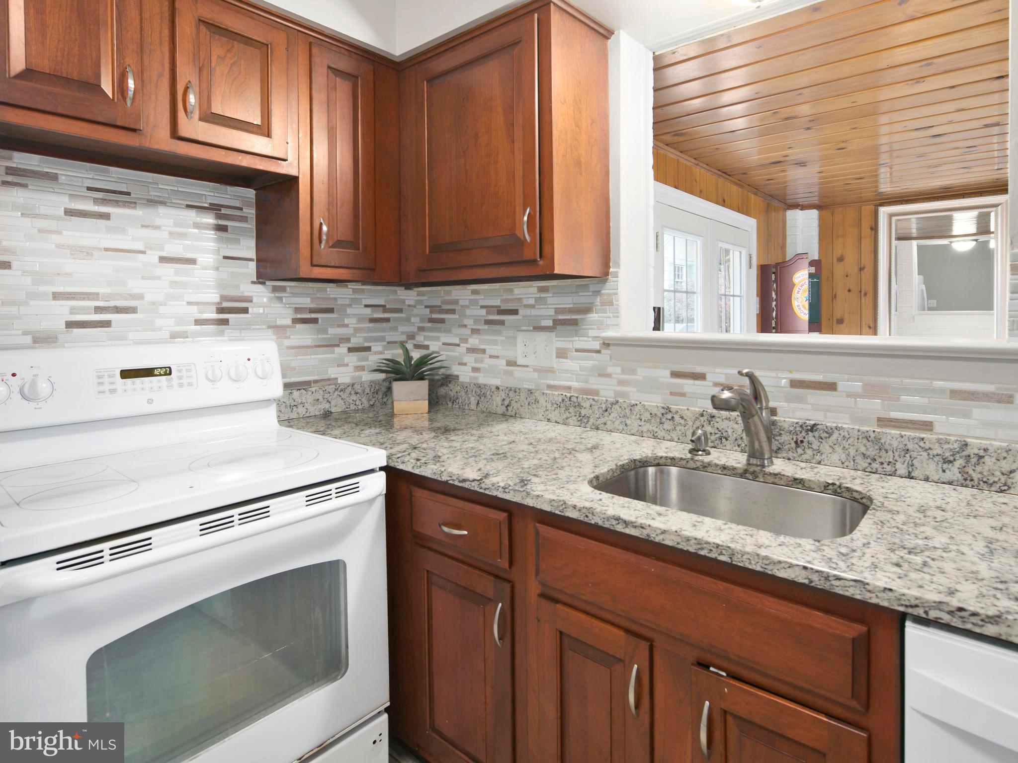 5912 Atteentee Road Springfield, VA 22150 - Photo 16 of 45