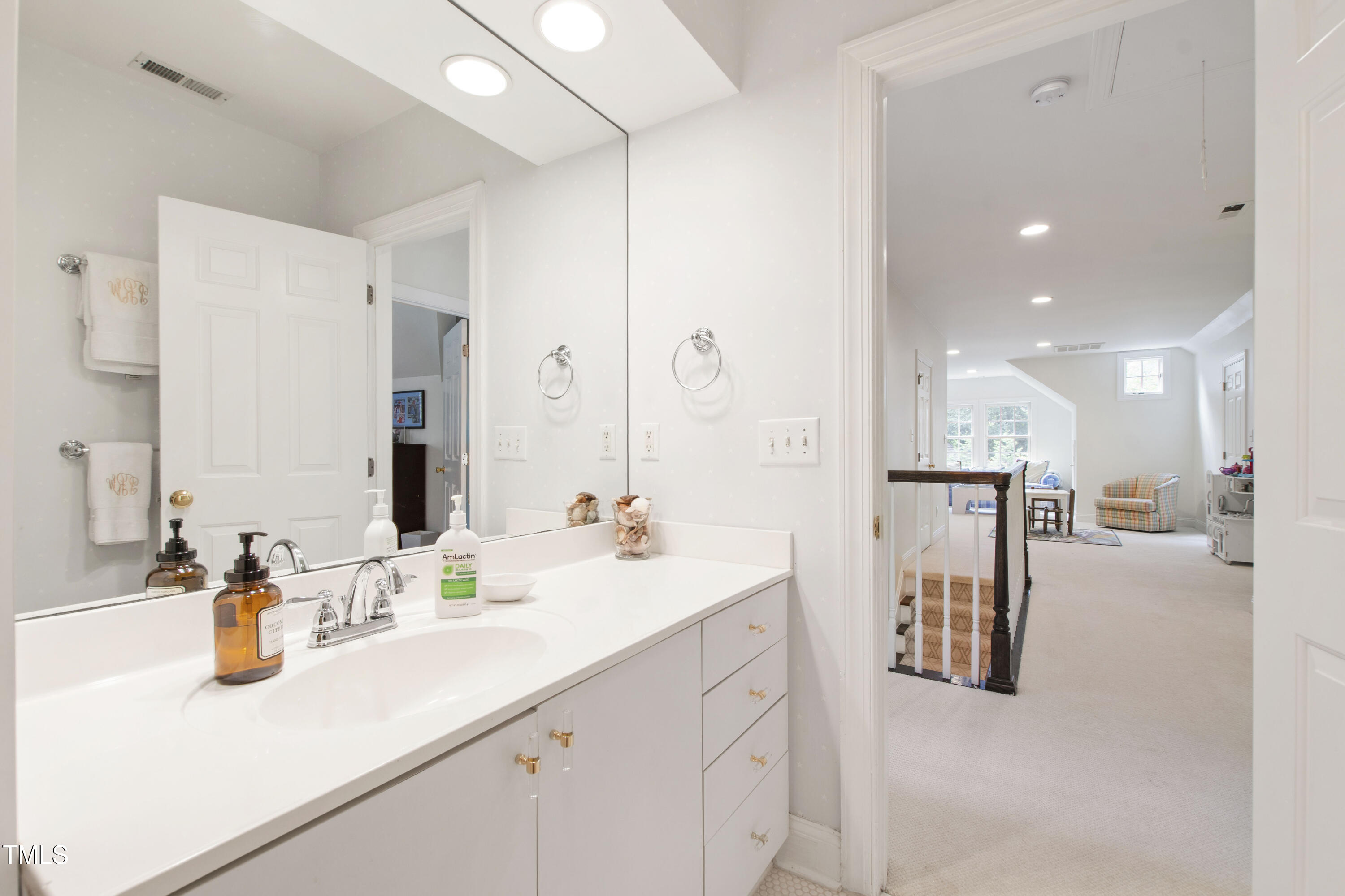 2328 Byrd Street Raleigh, NC 27608 - Photo 42 of 44 Byrd (39)