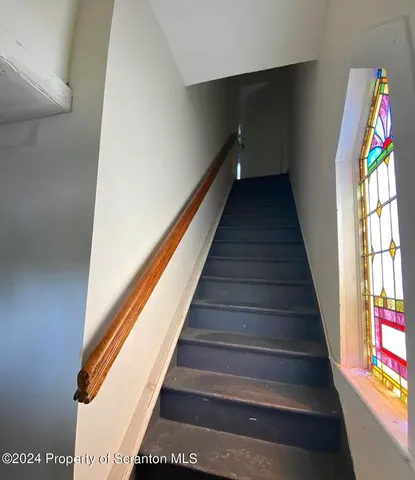 $2,100 | 42 Mill Street, Unit 2, Dallas, PA 18612