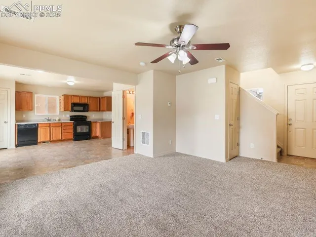 a bathroom with a toilet