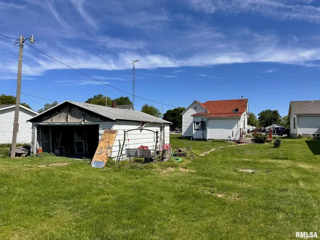 $52,000 | 617 Railroad Street, Chapin, IL 62628