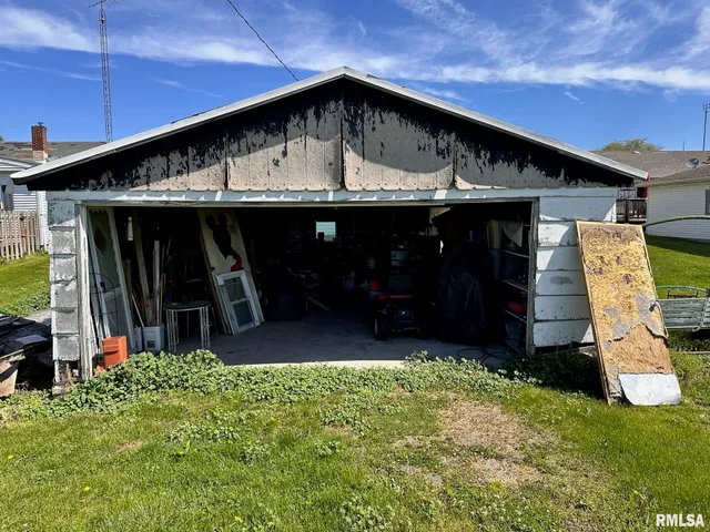 $52,000 | 617 Railroad Street, Chapin, IL 62628