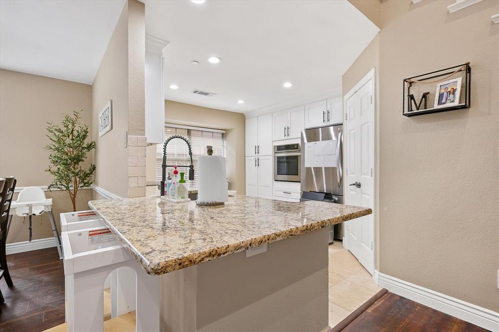 14624 Flanders Court Addison, TX 75001 - Photo 11 of 35