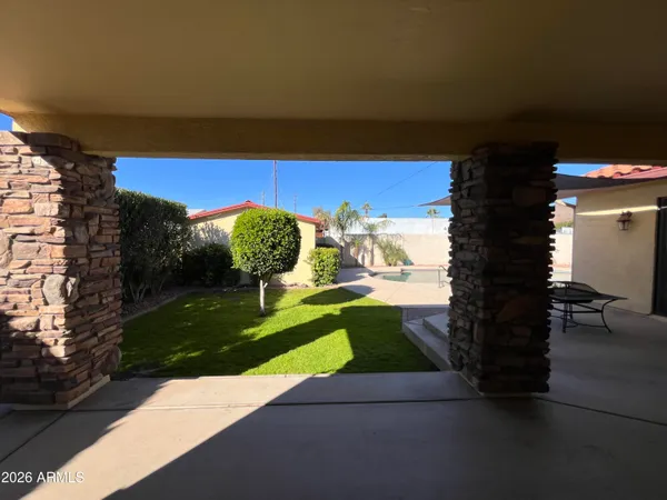 $740,000 | 802 East Roberts Road, Phoenix, AZ 85022