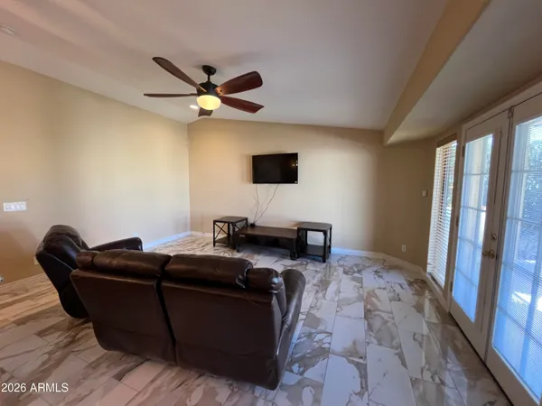 $740,000 | 802 East Roberts Road, Phoenix, AZ 85022