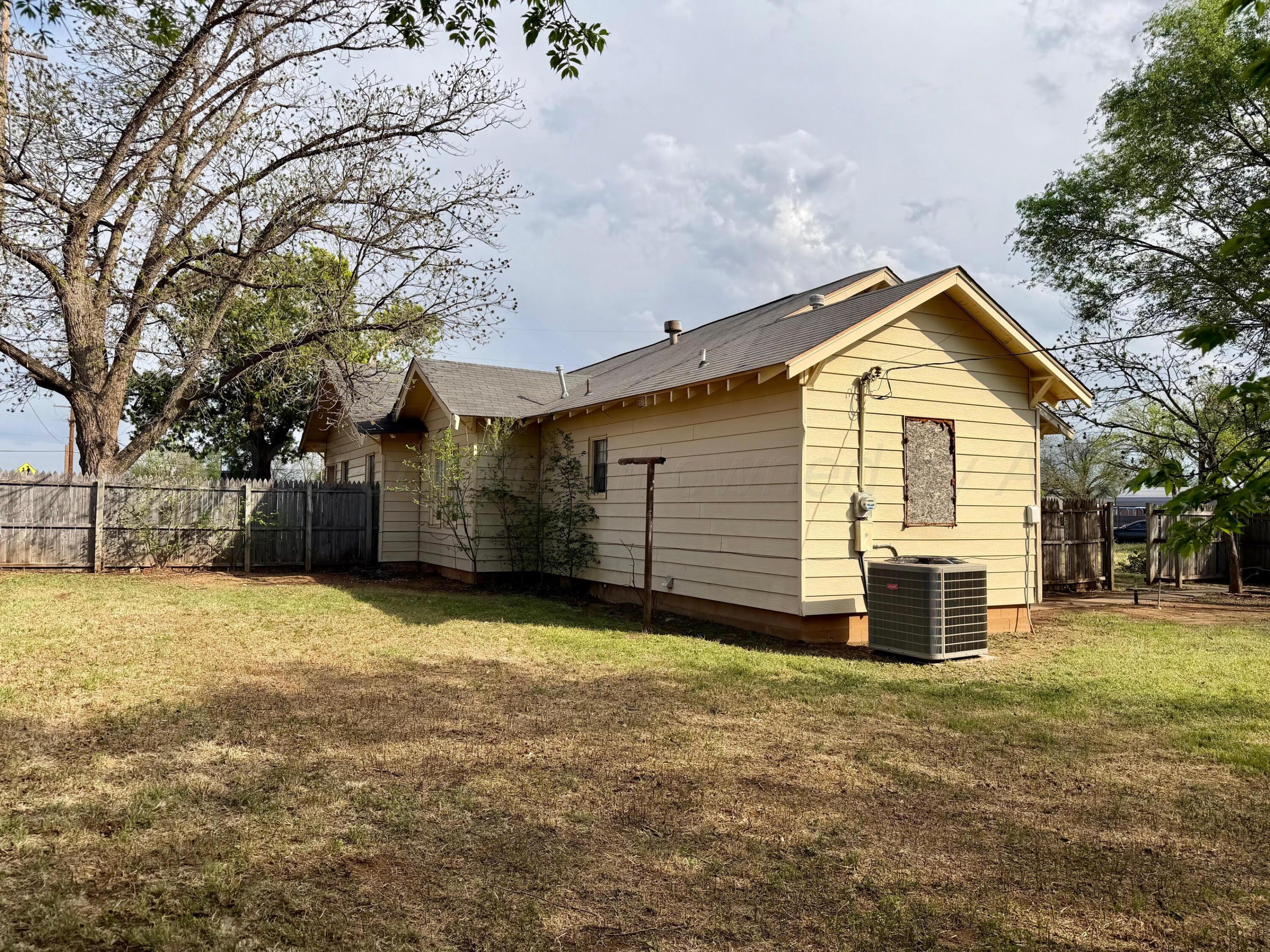 200 South Main Street Childress, TX 79201 - Photo 17 of 18 Back N side