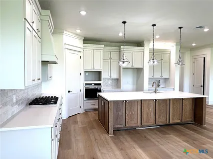$690,900 | 1614 Hunt Drive, Salado, TX 76571