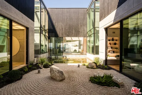 $38,808,000 | 11824 Ellice Street, Malibu, CA 90265