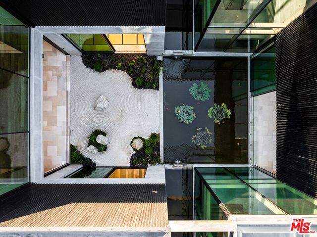 $38,808,000 | 11824 Ellice Street, Malibu, CA 90265