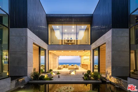 $38,808,000 | 11824 Ellice Street, Malibu, CA 90265
