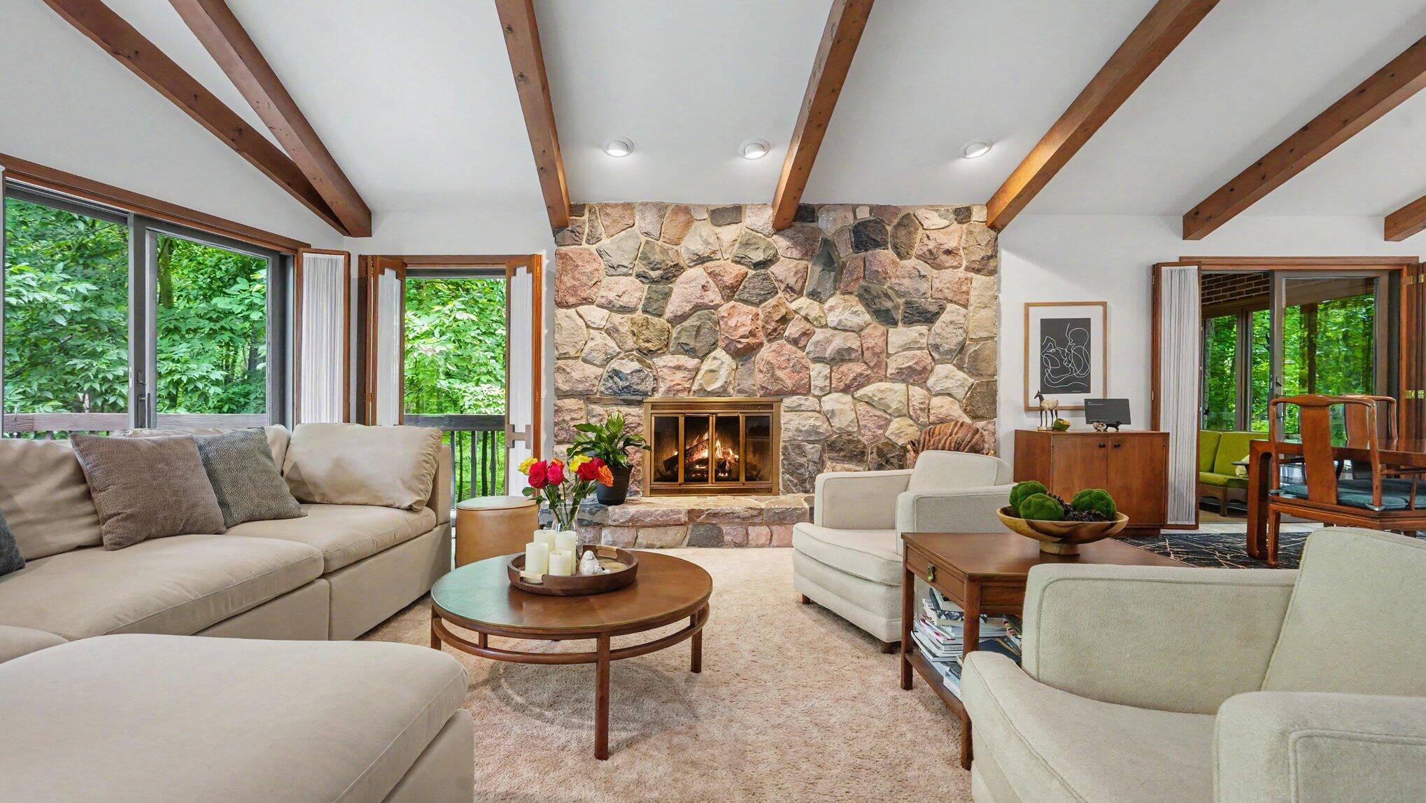 5595 Mountain Road Brighton, MI 48116 - Photo 7 of 59 005_file_4416