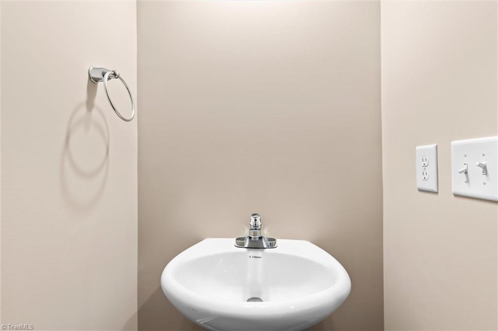 6055 Frye Bridge Road Clemmons, NC 27012 - Photo 16 of 42