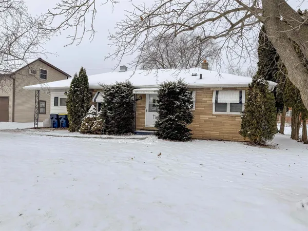 $145,000 | 811 South Hickory Street, Mauston, WI 53948