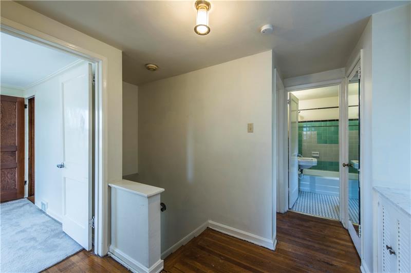 1514 Radford Road Pittsburgh, PA 15227 - Photo 19 of 25 Gallery Image 19