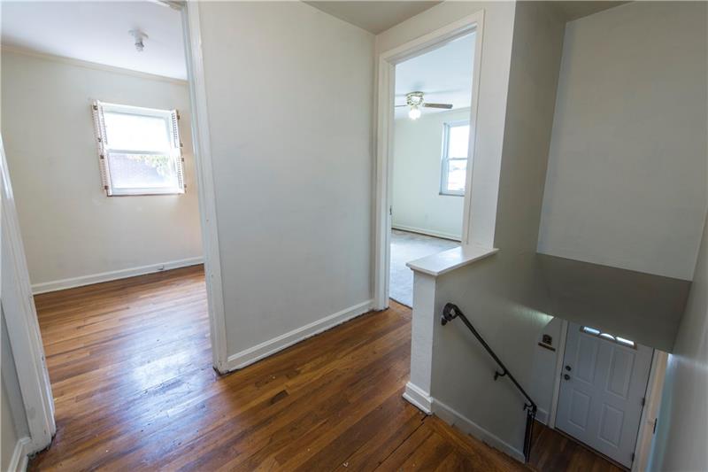 1514 Radford Road Pittsburgh, PA 15227 - Photo 20 of 25 Gallery Image 20