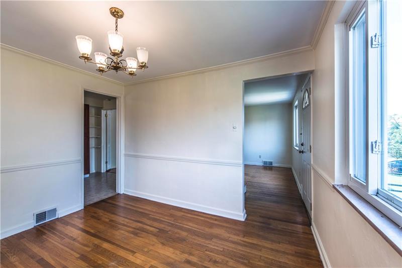 1514 Radford Road Pittsburgh, PA 15227 - Photo 10 of 25 Gallery Image 10
