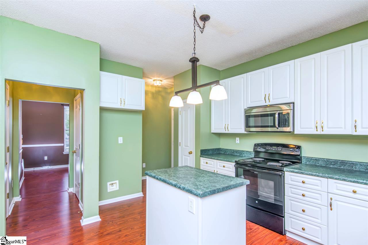 307 Goldenrain Way Simpsonville, SC 29680 - Photo 11 of 36 Gallery Image 11