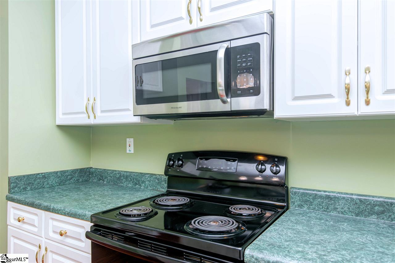307 Goldenrain Way Simpsonville, SC 29680 - Photo 12 of 36 Gallery Image 12