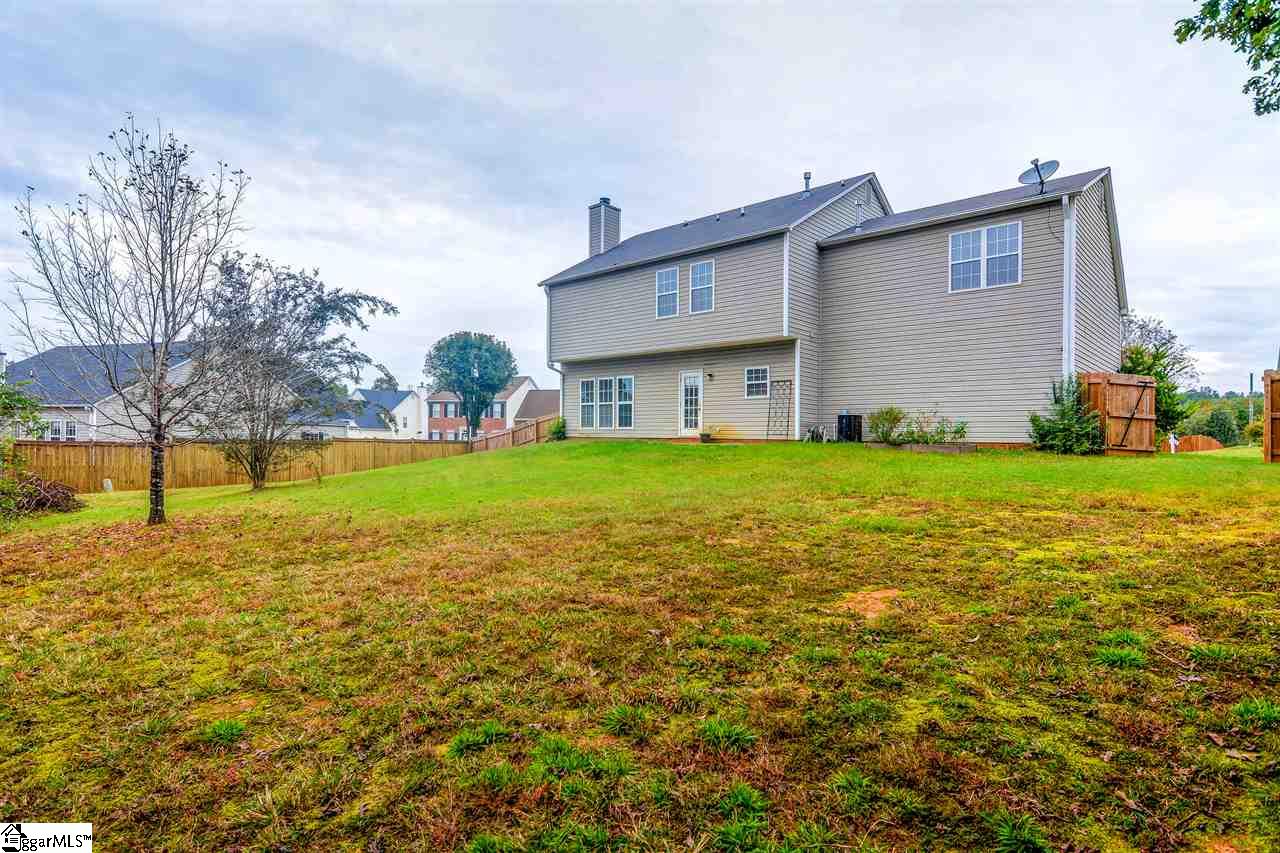 307 Goldenrain Way Simpsonville, SC 29680 - Photo 16 of 36 Gallery Image 16