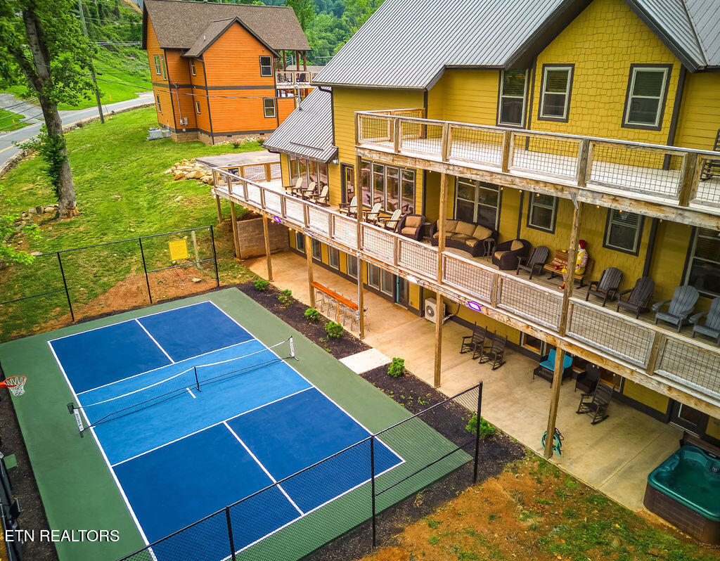 606 Cherokee Orchard Road Gatlinburg, TN 37738 - Photo 3 of 59 1(11)