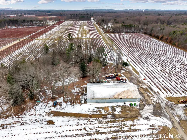 $1,495,900 | 12346 144th Avenue, Grand Haven, MI 49417