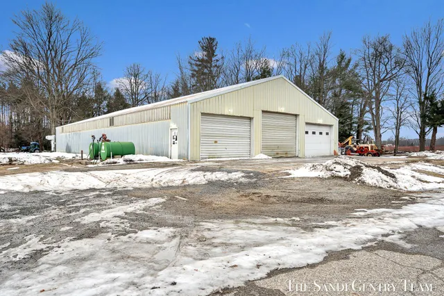 $1,495,900 | 12346 144th Avenue, Grand Haven, MI 49417