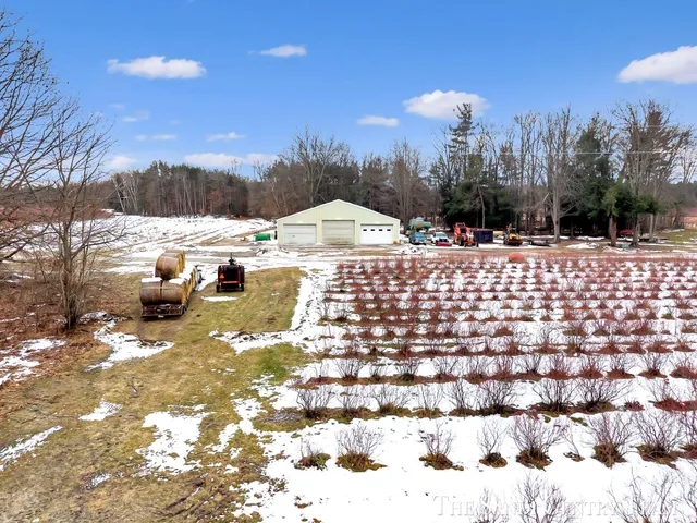 $1,495,900 | 12346 144th Avenue, Grand Haven, MI 49417