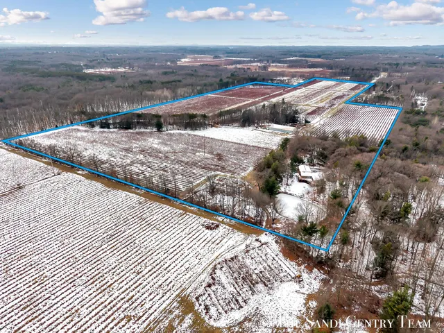 $1,495,900 | 12346 144th Avenue, Grand Haven, MI 49417