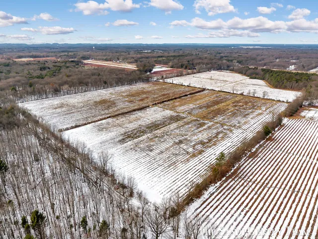 $1,495,900 | 12346 144th Avenue, Grand Haven, MI 49417