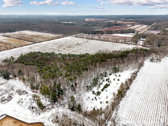 $1,495,900 | 12346 144th Avenue, Grand Haven, MI 49417