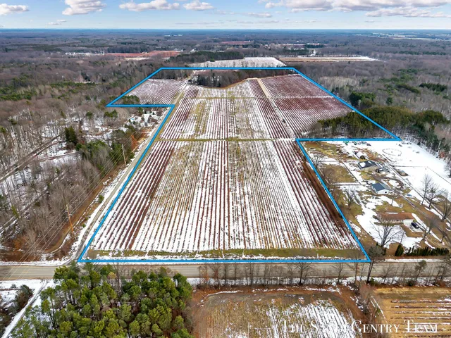 $1,495,900 | 12346 144th Avenue, Grand Haven, MI 49417