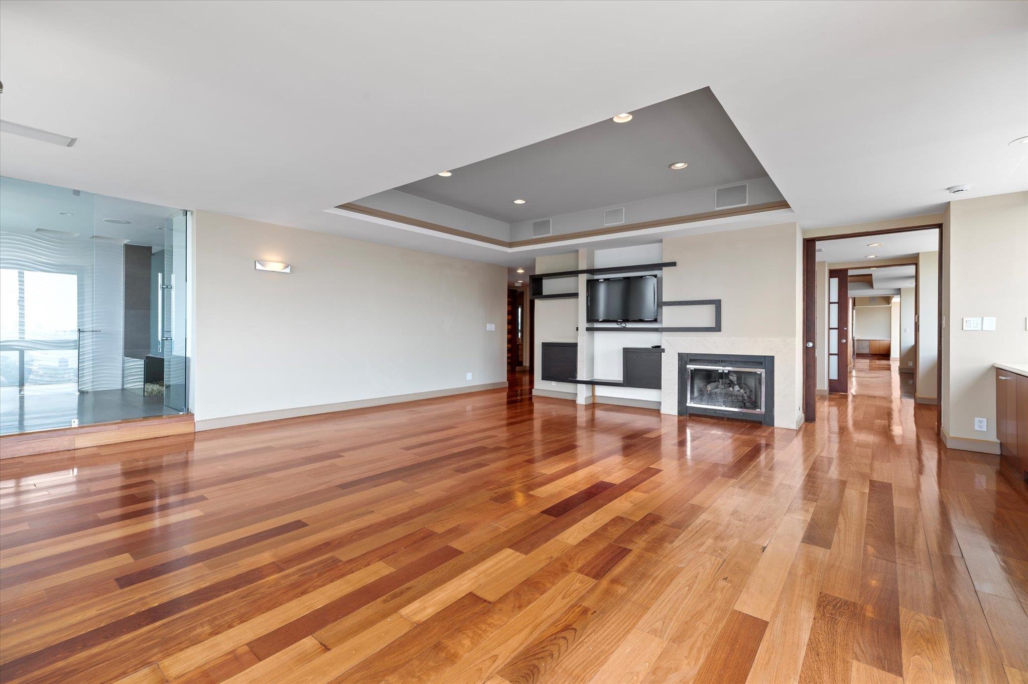 200 Old Palisade Road, Unit PH 4/5 Fort Lee, NJ 07024 - Photo 24 of 46 a view of a livingroom with wooden floor