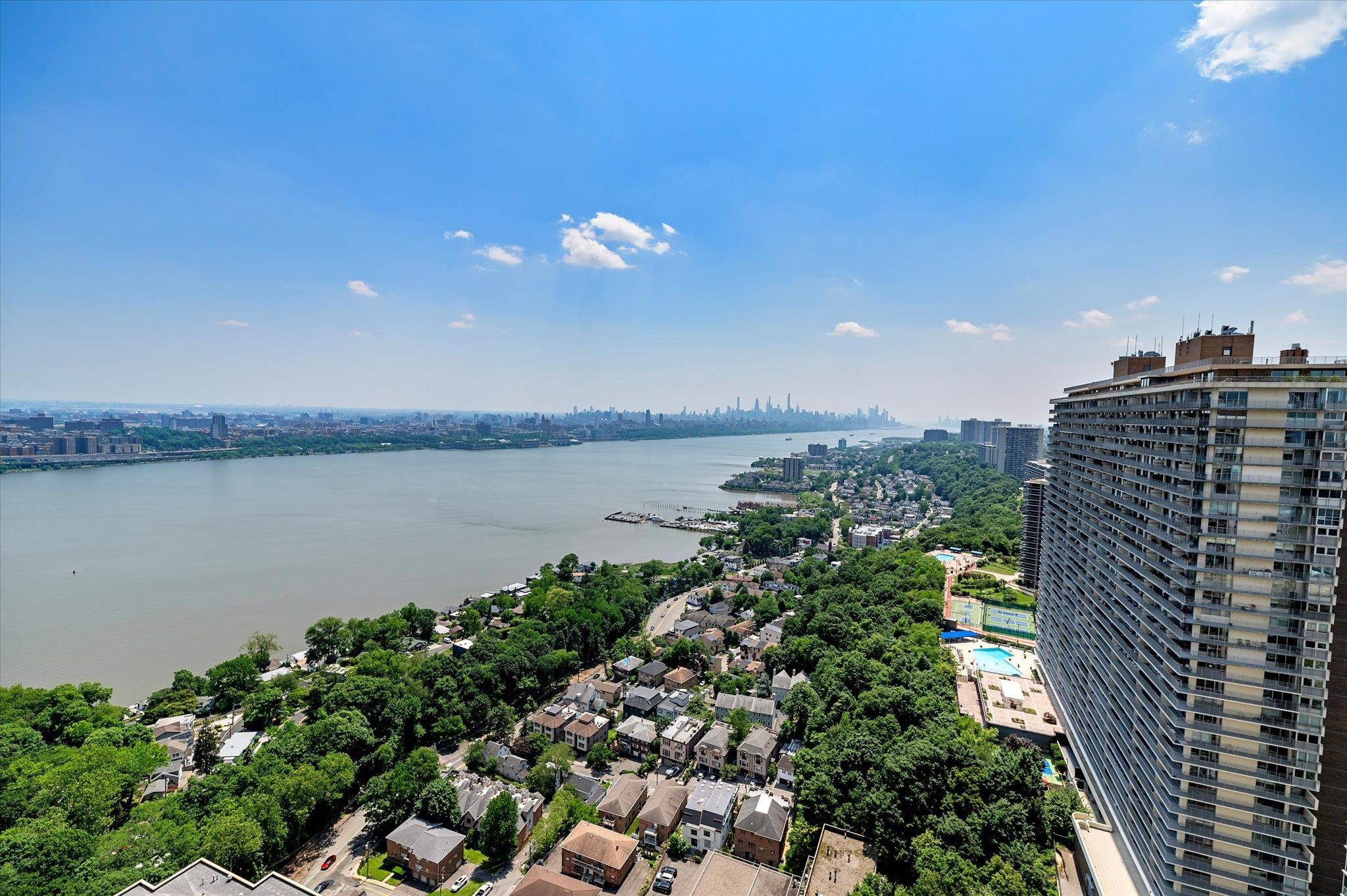 200 Old Palisade Road, Unit PH 4/5 Fort Lee, NJ 07024 - Photo 35 of 46 a view of a city