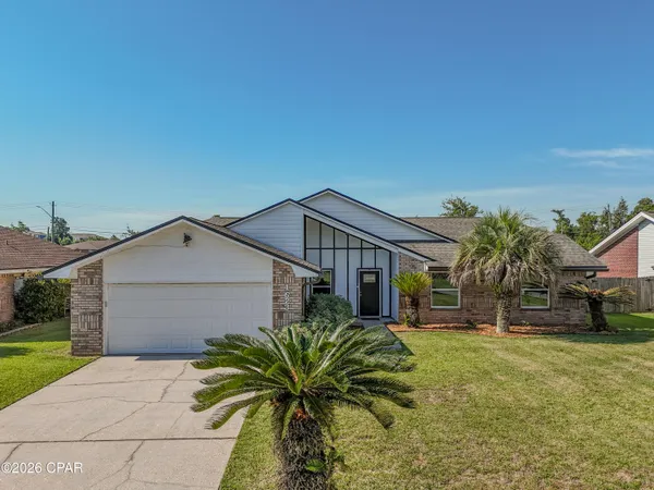 $394,000 | 1623 Santa Anita Drive, Lynn Haven, FL 32444
