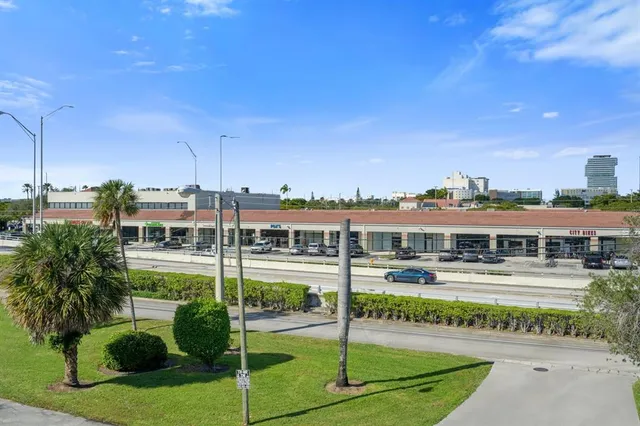 $244,000 | 2880 Northeast 203rd Street, Unit 36, Miami, FL 33180