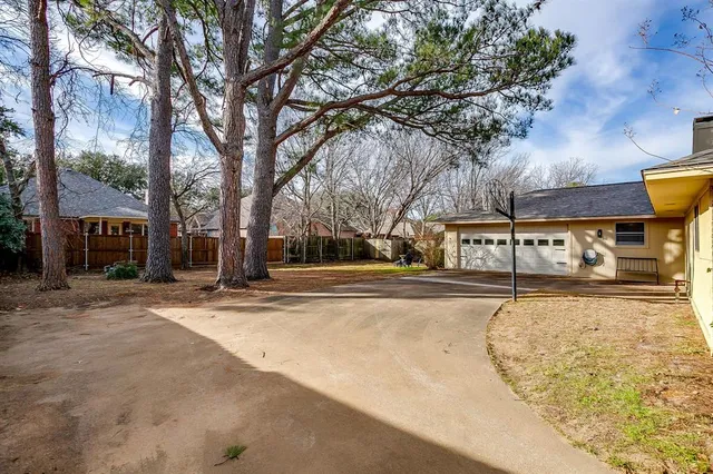 $399,900 | 824 Sandpiper Drive, Denton, TX 76205