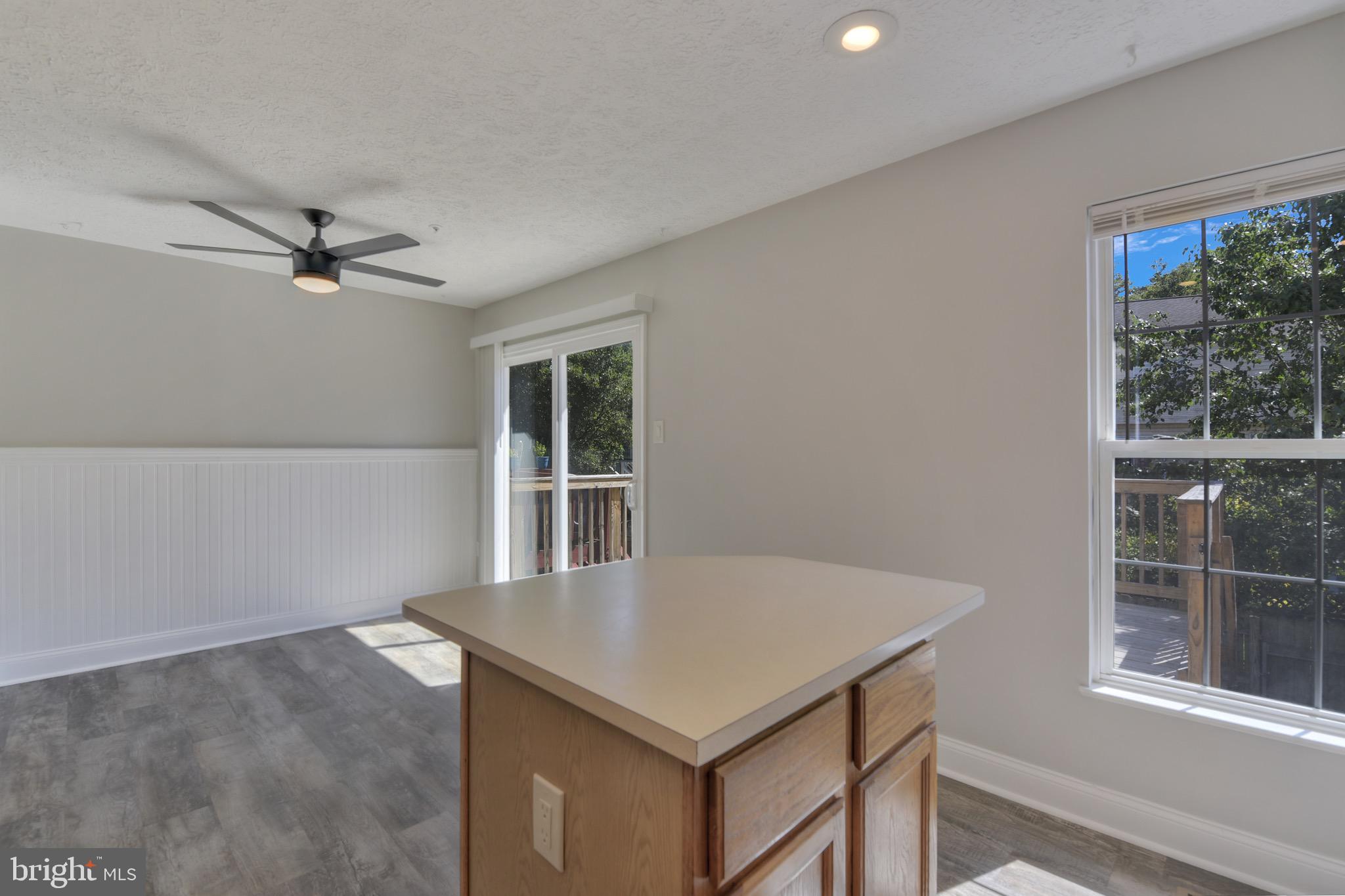 27 Cutter Cove Court Middle River, MD 21220 - Photo 9 of 36