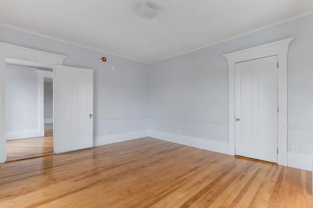 $1,850 | 109 Pleasant Street, Unit 203, Claremont, NH 03743