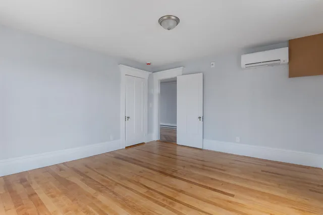 $1,850 | 109 Pleasant Street, Unit 203, Claremont, NH 03743