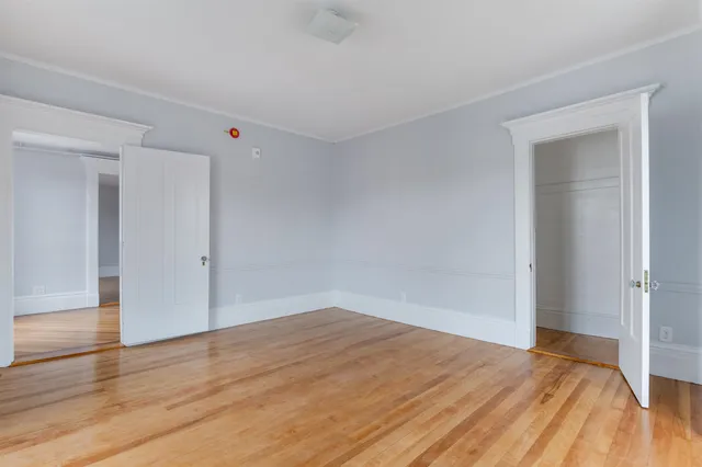 $1,850 | 109 Pleasant Street, Unit 203, Claremont, NH 03743