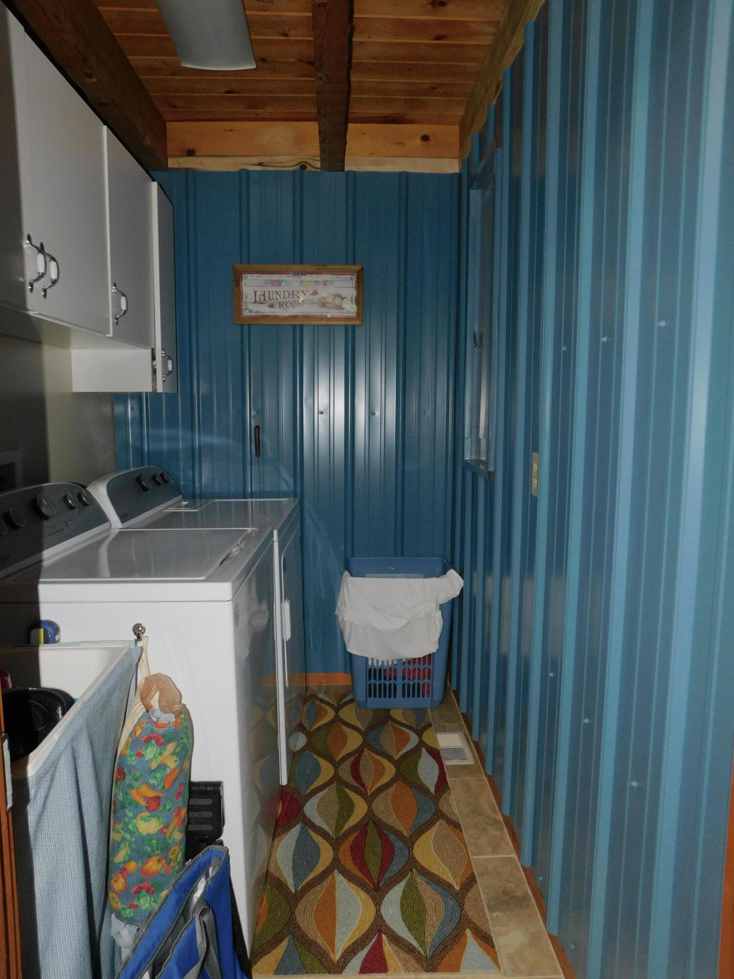 25278 Hidden Forest Lane Andalusia, AL 36421 - Photo 17 of 35 a utility room with dryer and washer