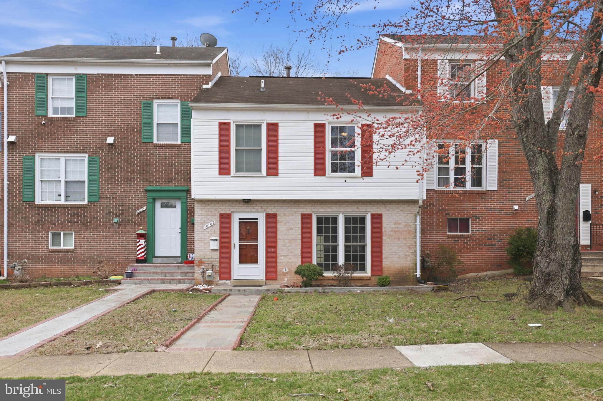10107 Henry Court Manassas, VA 20109 - Photo 2 of 28