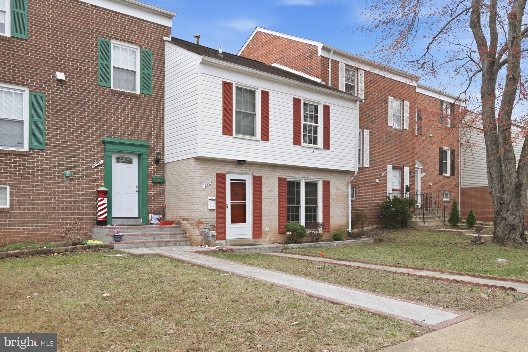 10107 Henry Court Manassas, VA 20109 - Photo 3 of 28