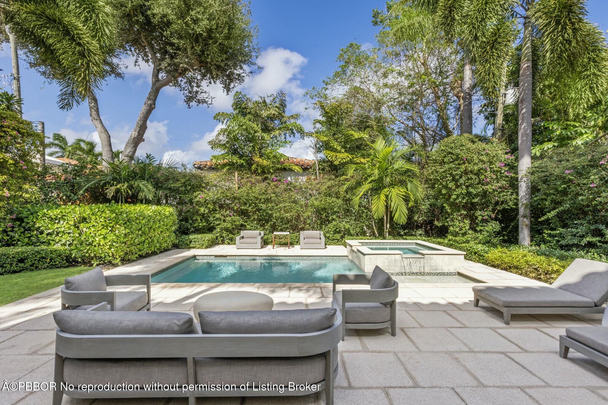 281 Cordova Road West Palm Beach, FL 33401 - Photo 4 of 25 a view of a patio with couches and a fire pit