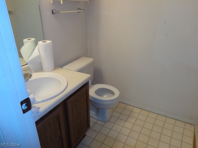 4481 Grayton Road, Unit 39 Cleveland, OH 44135 - Photo 11 of 17 Half Bath 1st Floor